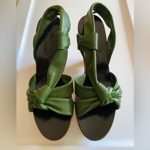 Robert Clergerie Green Leather Wedge Sandals Size 8.5 New in Box.